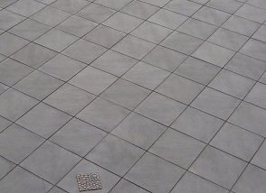 plit Granite with Pebble Insert